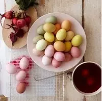 Ка покрасить яйца на Пасху