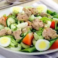 salat-s-pechenu-treskiy