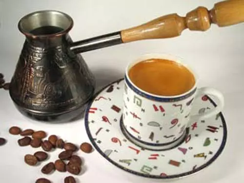 Как приготовить кофе в турке-6