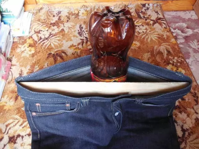 Как растянуть джинсы в домашних условиях в длину и ширину