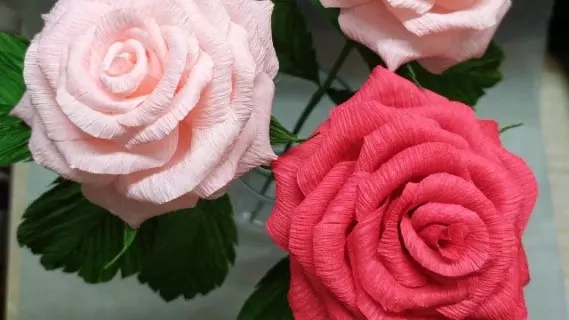 Красивые розы из бумаги: простые мастер-классы